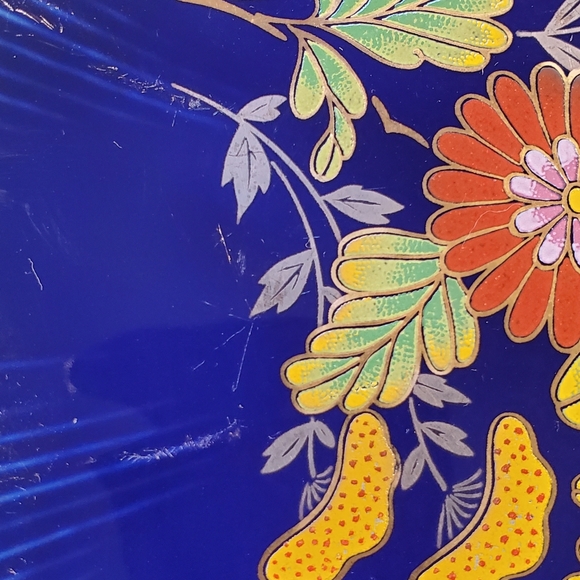 Vintage Japanese Cobalt Blue Porceline Chrysanthemum Floral Design 7.5" Plate - Picture 2 of 5